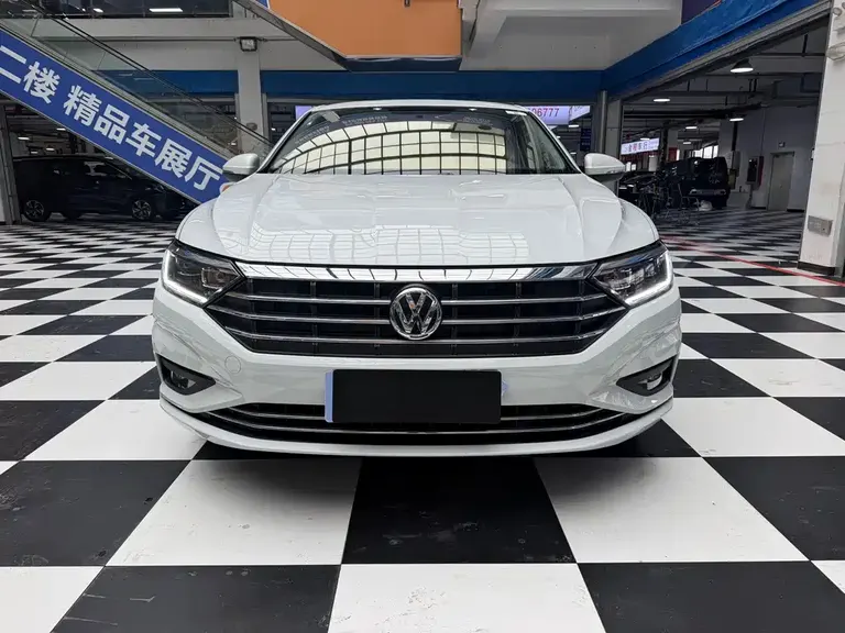 Volkswagen Sagitar 280 TSI DSG Transcend
