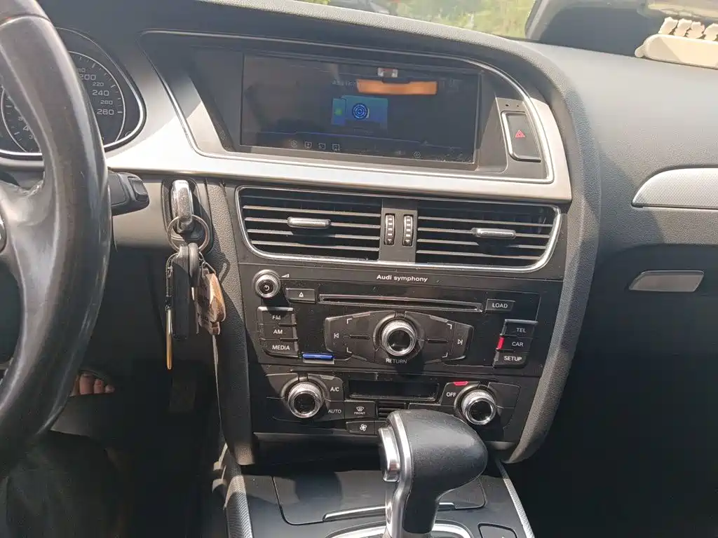 Audi A4 L 35 TFSI Auto Standard