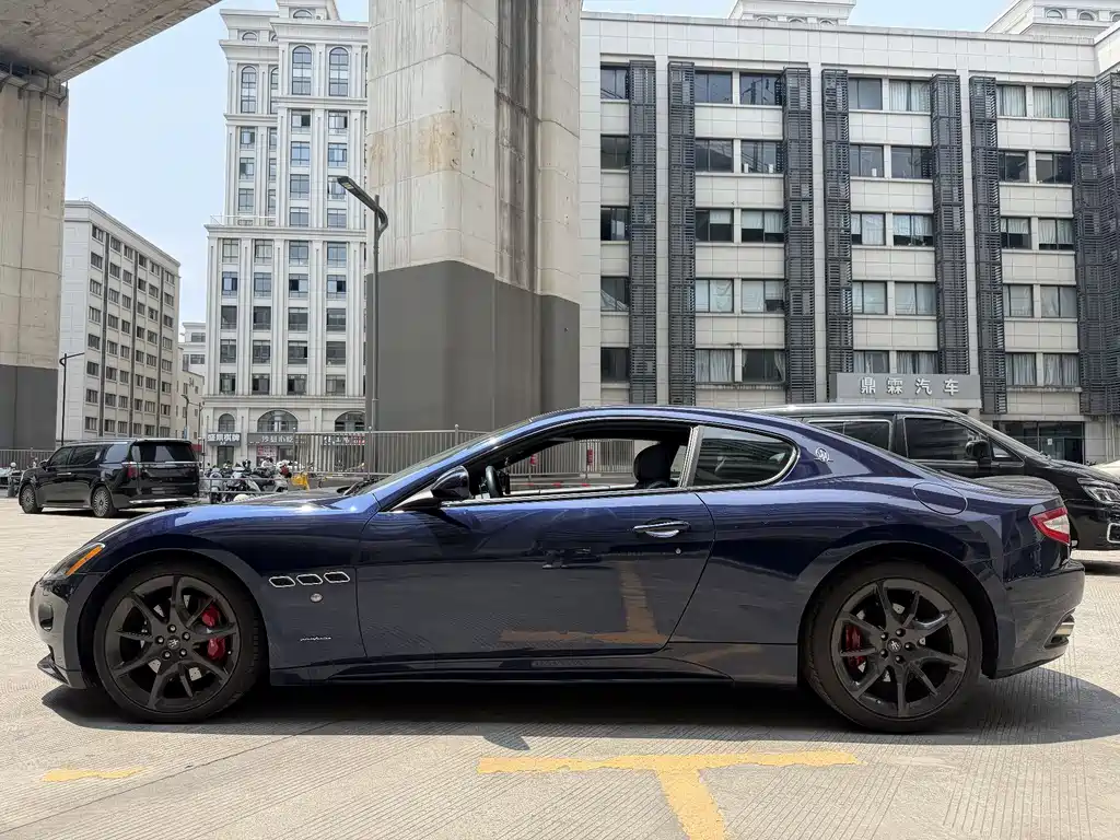 GranTurismo 4.7 L Sport Automatic