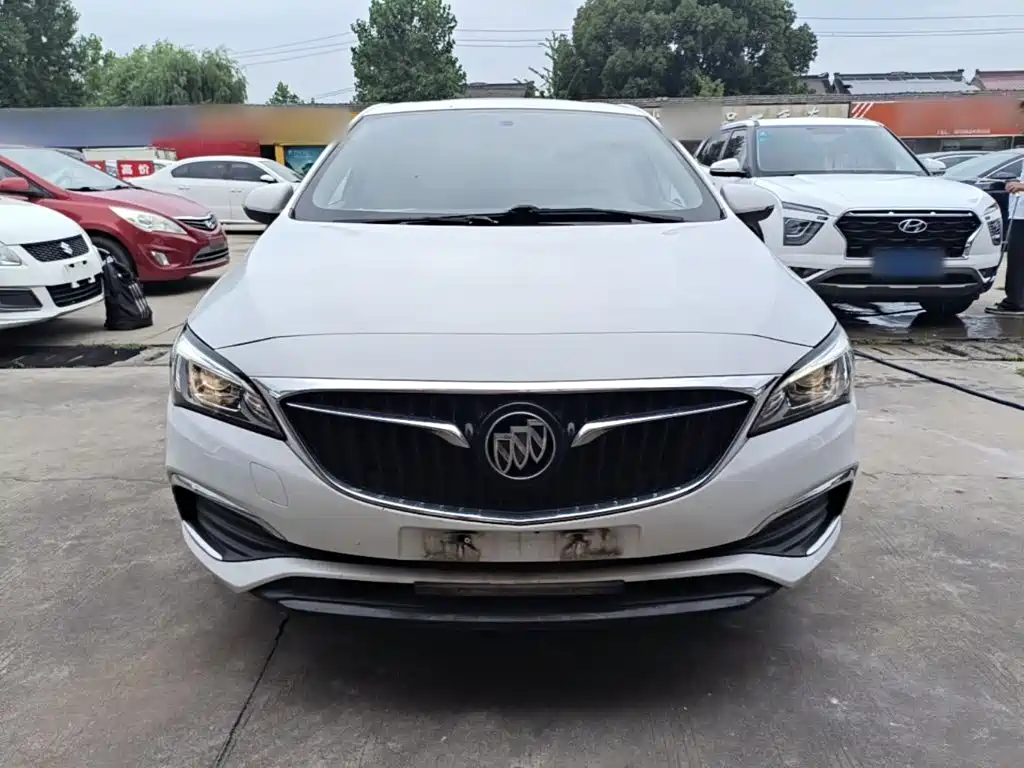 Verano Sedan 20 T DCT Leading