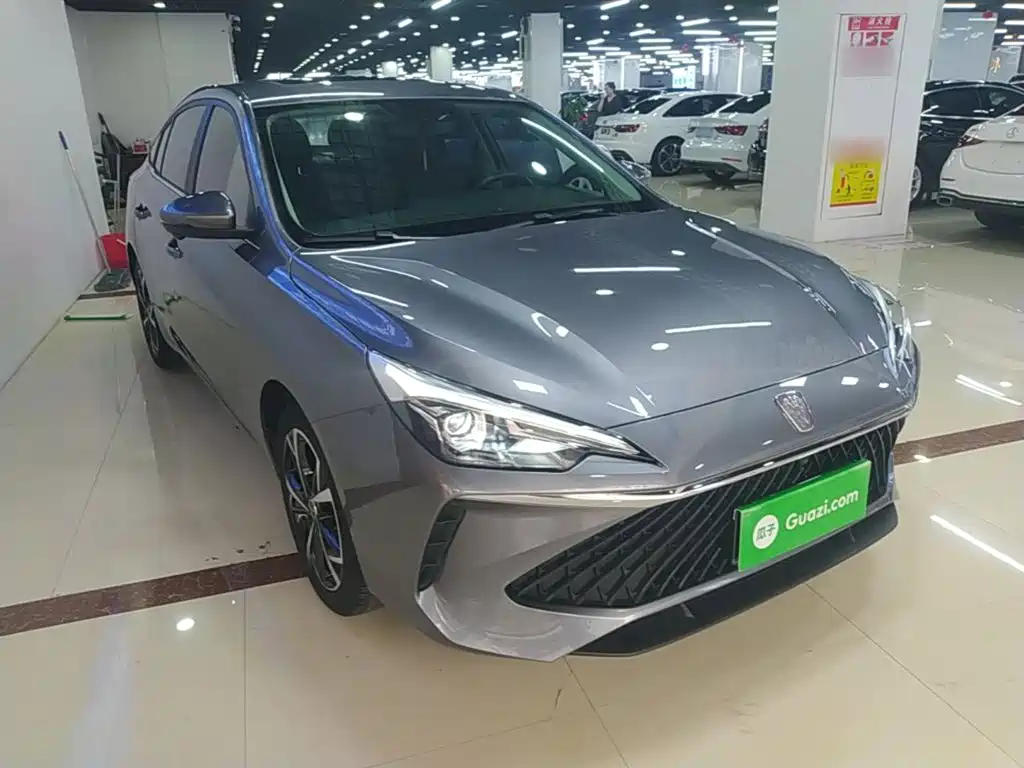 Roewe i5 1.5 L CVT Honored