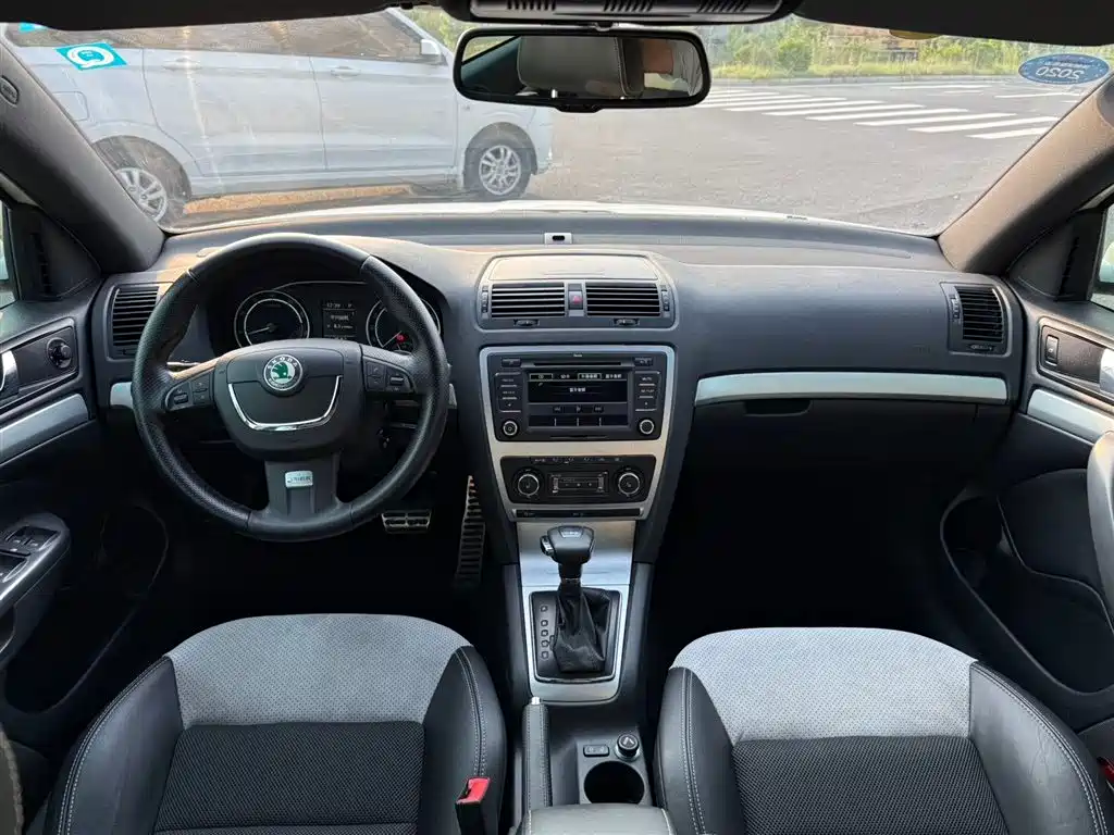 Octavia 明锐 2010款 2.0 TSI RS