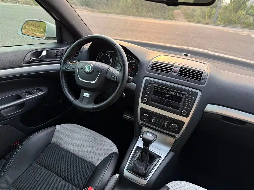 Octavia 明锐 2010款 2.0 TSI RS