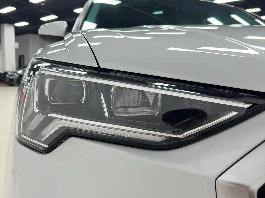 Audi Q3 35 TFSI Fashion Dynamic