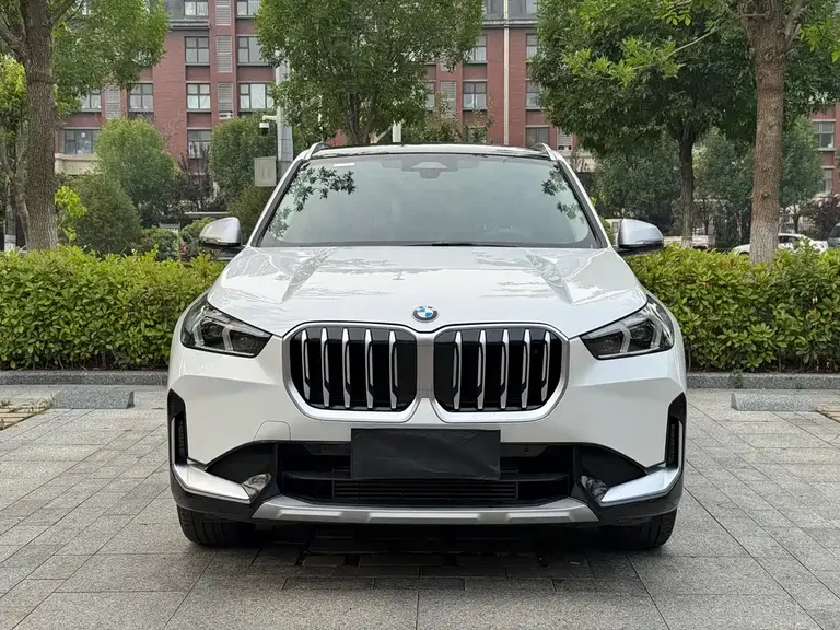 BMW X1 sDrive20 Li X Design Package
