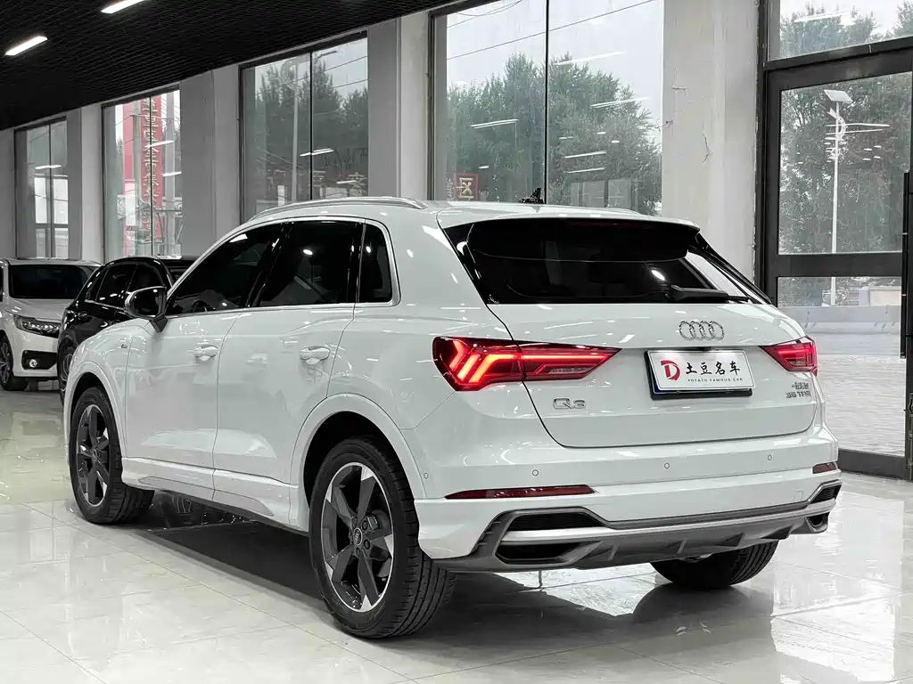 Audi Q3 35 TFSI Fashion Dynamic
