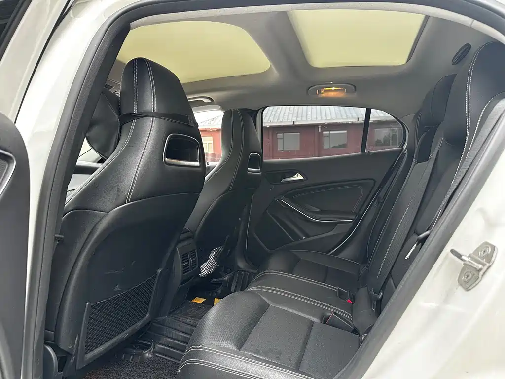 Mercedes-Benz GLA GLA 200 Fashion