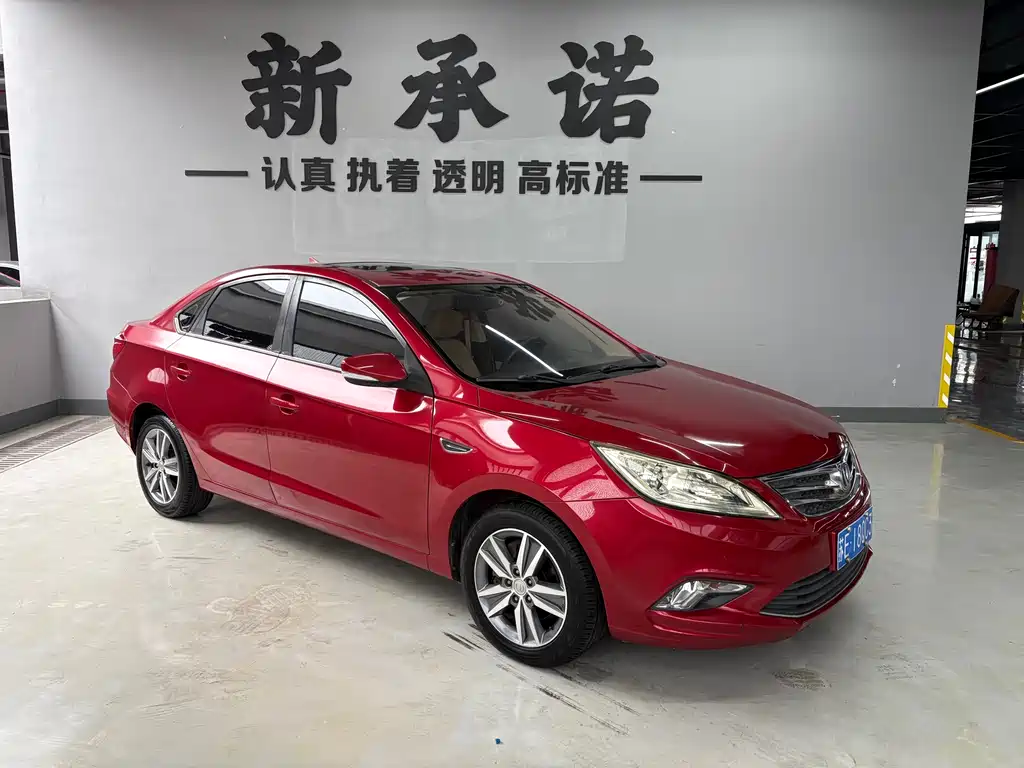 Eado 1.6 L Auto Style
