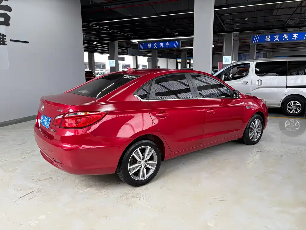 Eado 1.6 L Auto Style