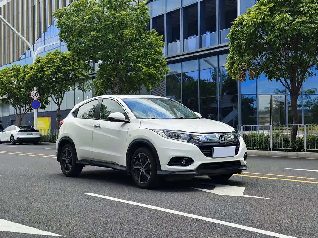 Vezel 1.5 L CVT Pioneer