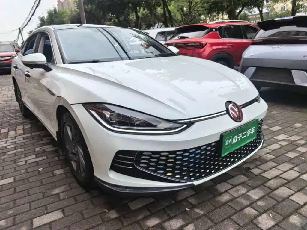 Lamando Lamando L 200 TSI DSG