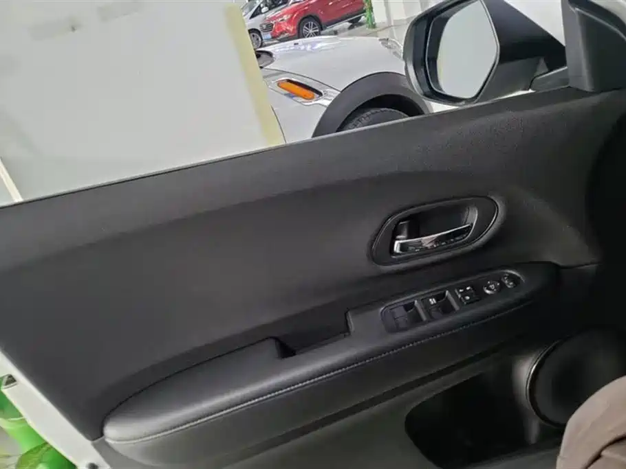 Vezel 1.5 L CVT Luxury