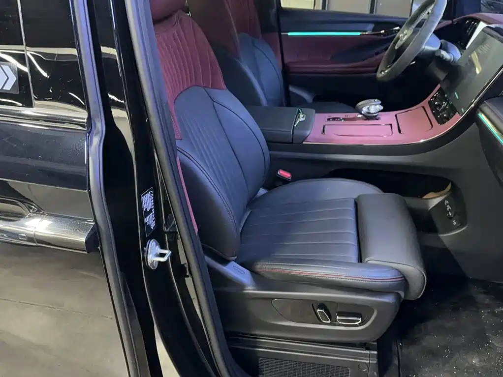 GAC Trumpchi M8 Grandmaster Series 400 T Supreme