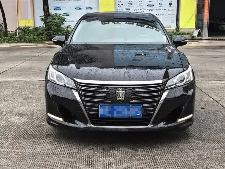 Toyota Crown 2.0 T Sport