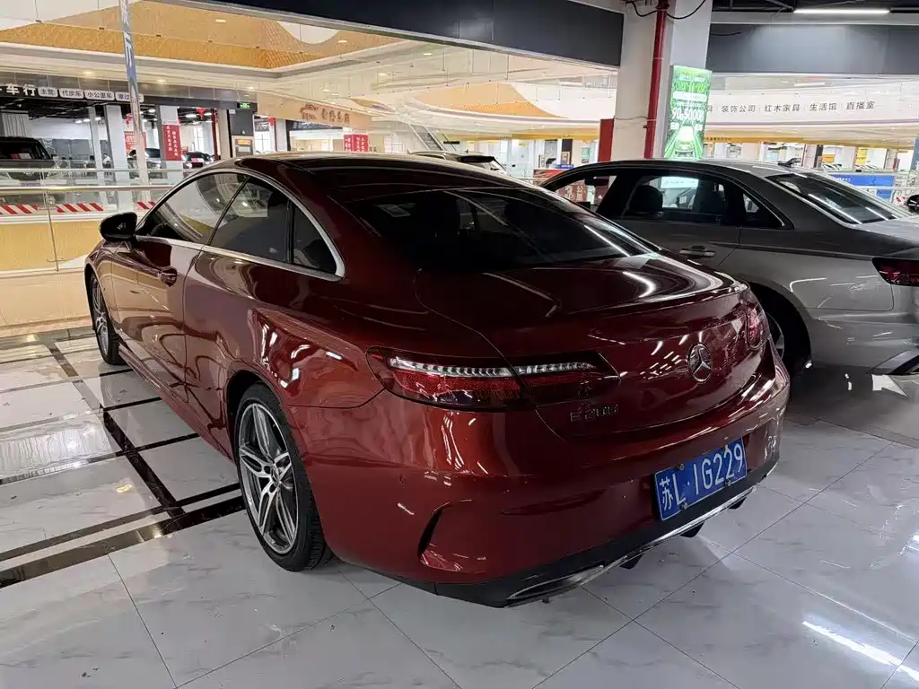 Mercedes-Benz E-Class (Import) E 200 Coupe