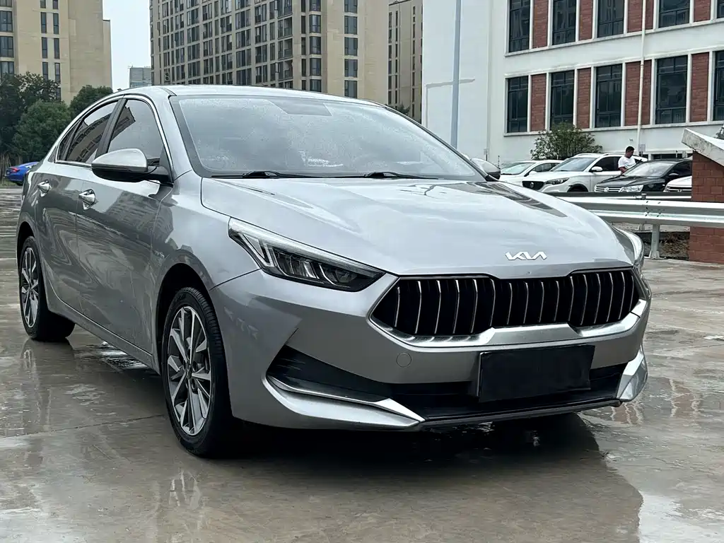 Kia K3 1.5 L CVT Fashion