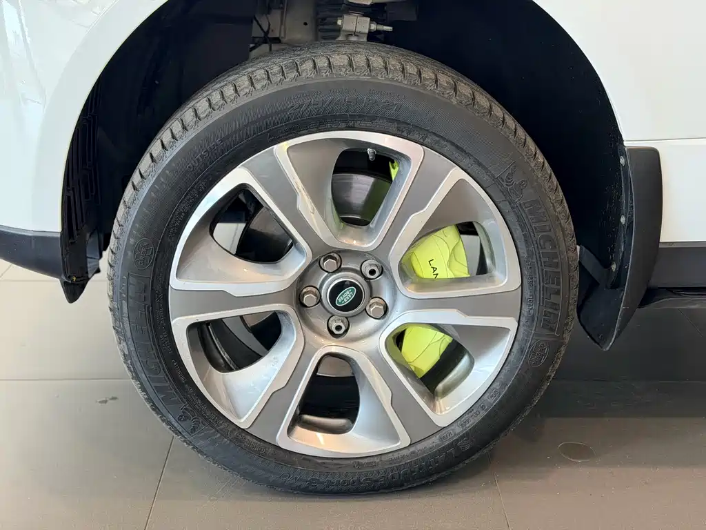 Range Rover 3.0 L6 Heritage Extended
