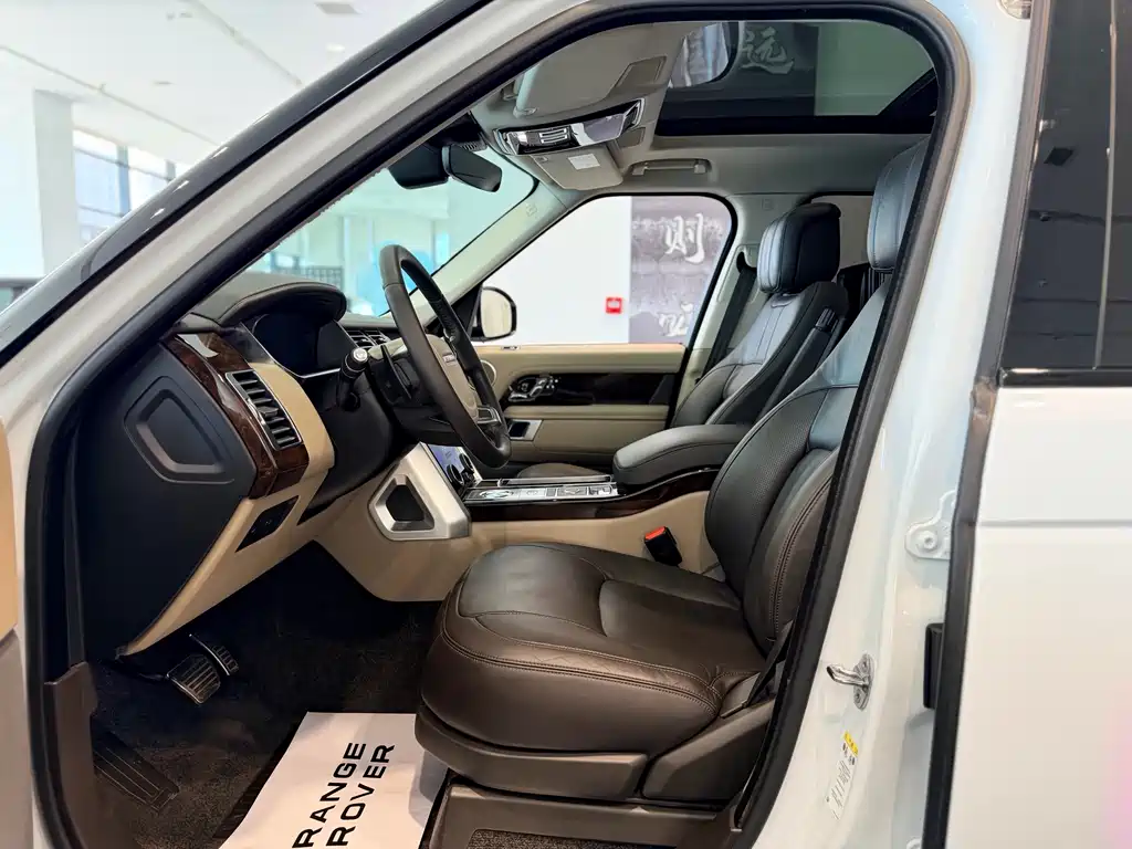 Range Rover 3.0 L6 Heritage Extended