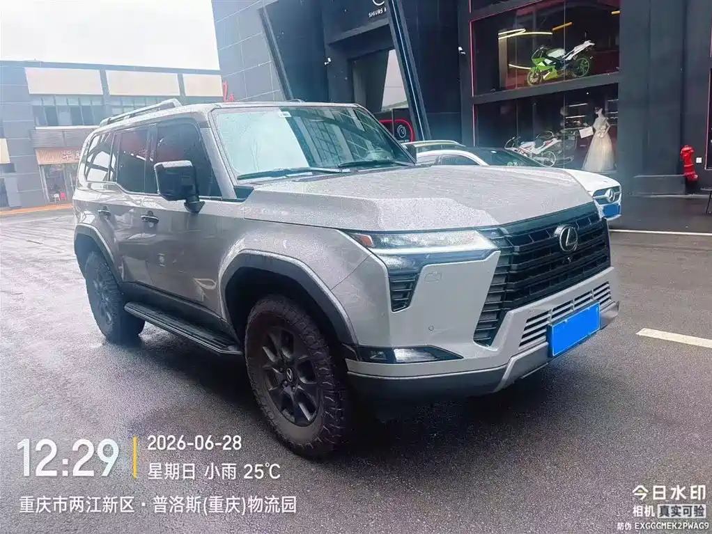 Lexus GX OVERTRAIL Far Peak