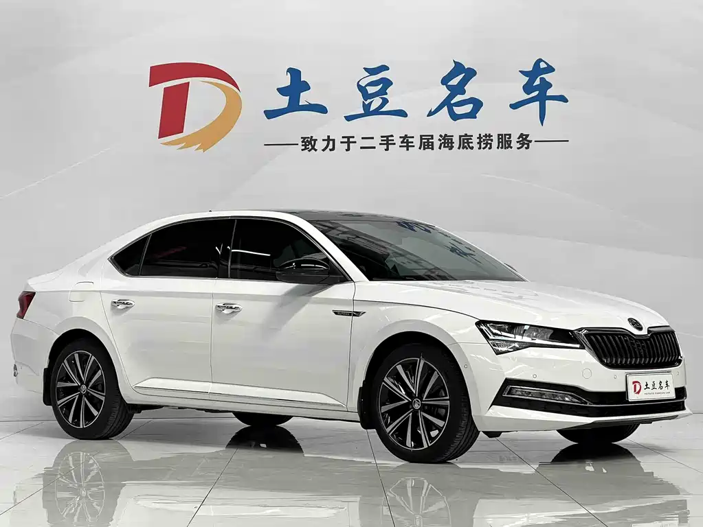 Superb Facelift TSI280 DSG Premium