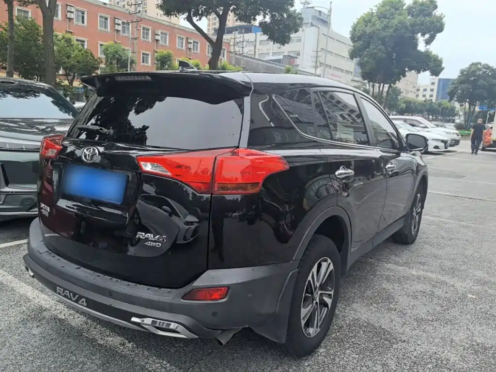 RAV4 2.0 L CVT 4 WD New Sharp