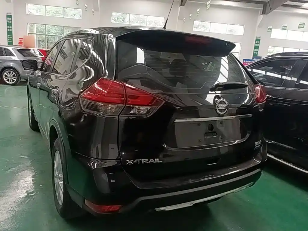 X-Trail 2.0 L CVT Comfort 2 WD