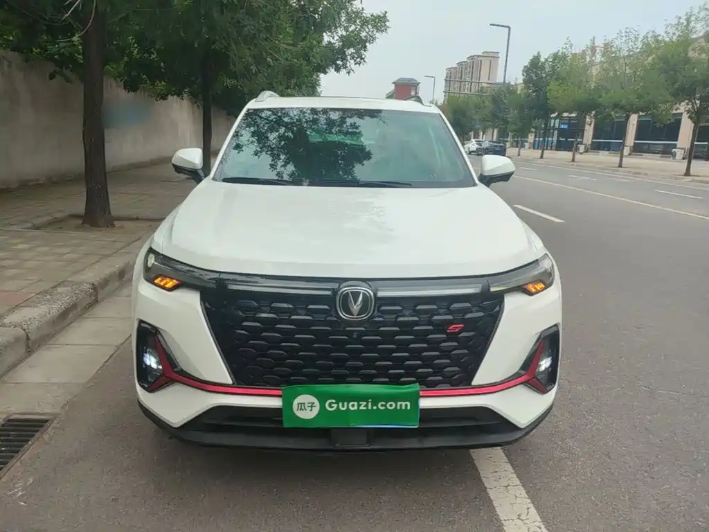 Changan CS35 PLUS Blue Whale NE 1.4 T DCT Distinguished