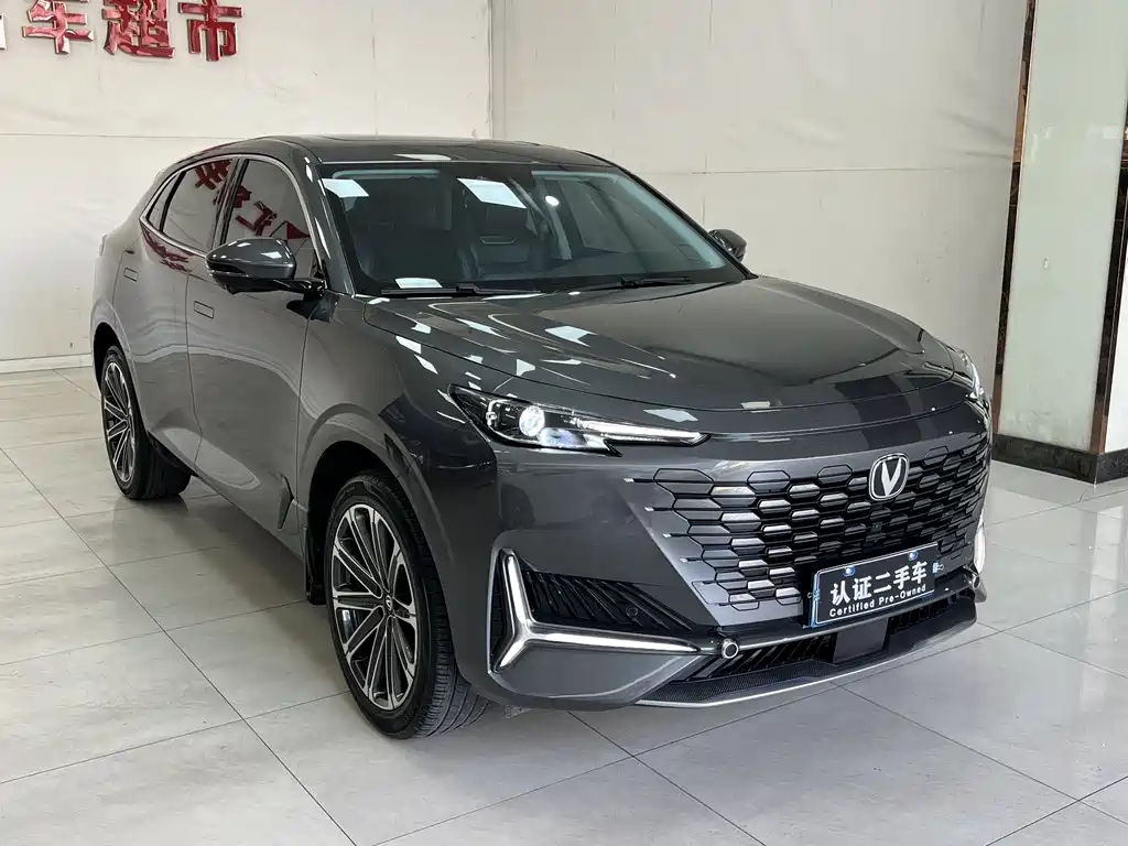 Changan UNI-K 长安UNI-K 2024款 2.0 T 两驱全球行版