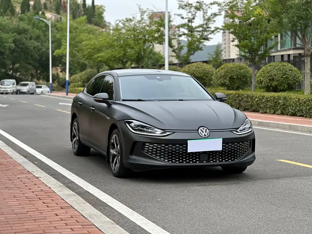 Lamando Lamando L 280 TSI DSG Spicy Cool