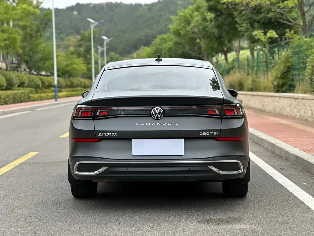 Lamando Lamando L 280 TSI DSG Spicy Cool