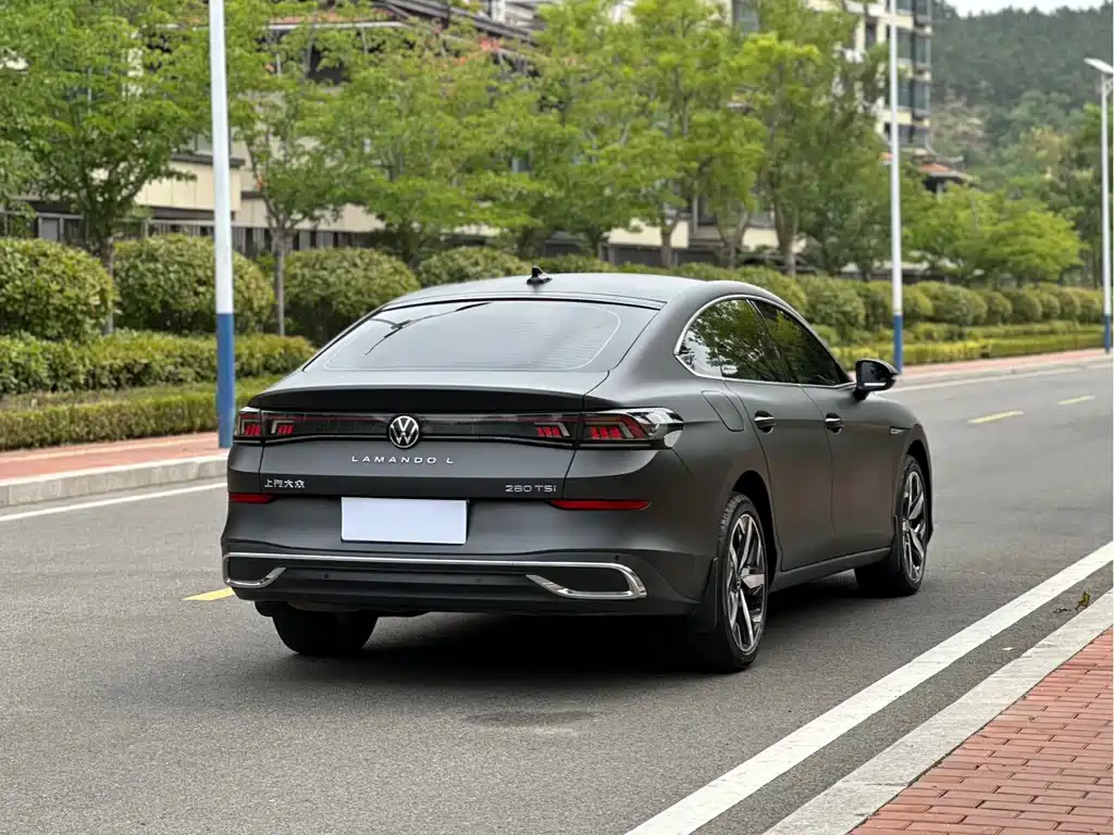 Lamando Lamando L 280 TSI DSG Spicy Cool
