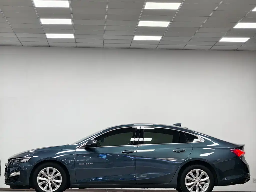 Malibu XL 535 T CVT Sharp Dynamic