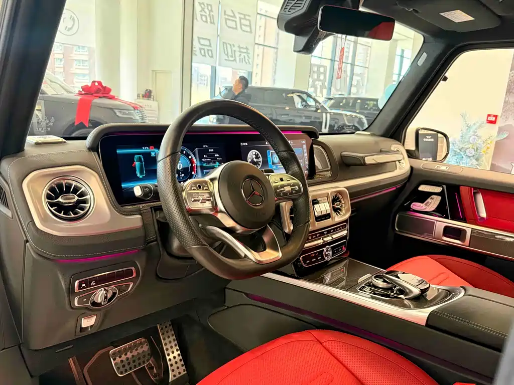 Mercedes-Benz G-Class G 500
