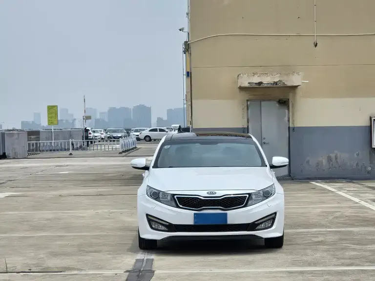 Kia K5 起亚K5 2011款 2.0 L 自动Premium
