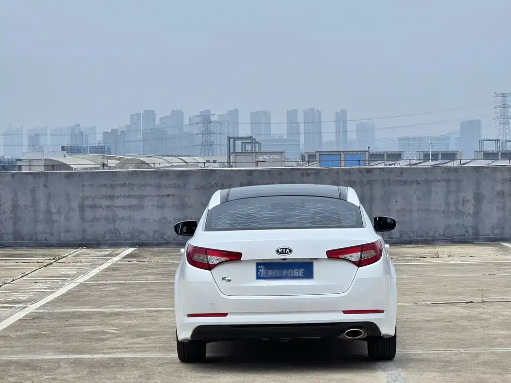 Kia K5 起亚K5 2011款 2.0 L 自动Premium