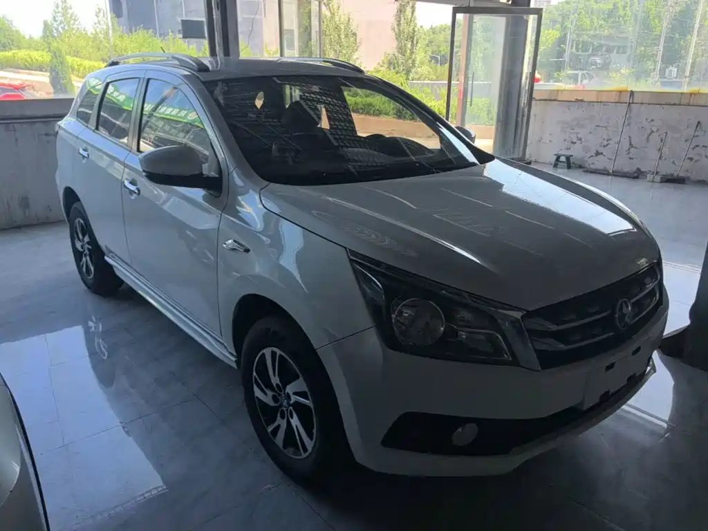 Venucia T70 1.6 L Manual Wise Travel