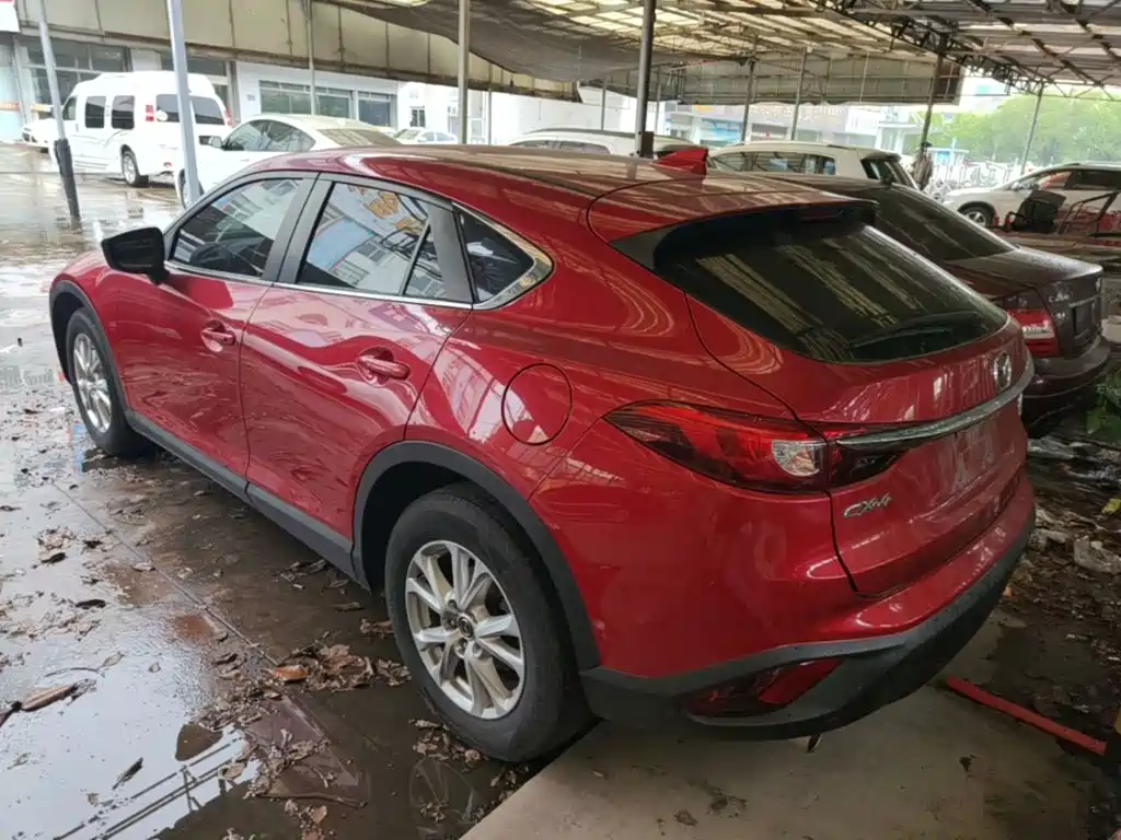 Mazda CX-4 马自达CX-4 2018款 2.0 L 自动两驱蓝天活力版 国VI