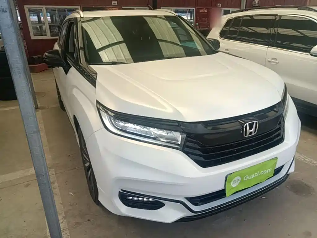 Avancier 370 TURBO 2 WD Luxury