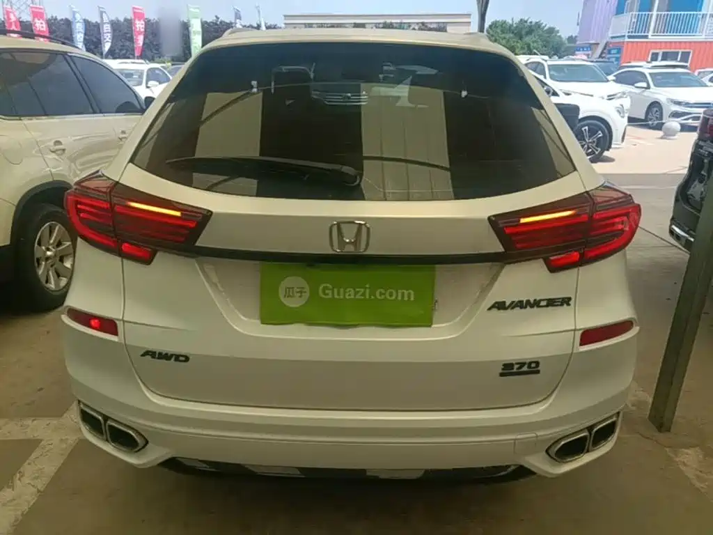 Avancier 370 TURBO 2 WD Luxury