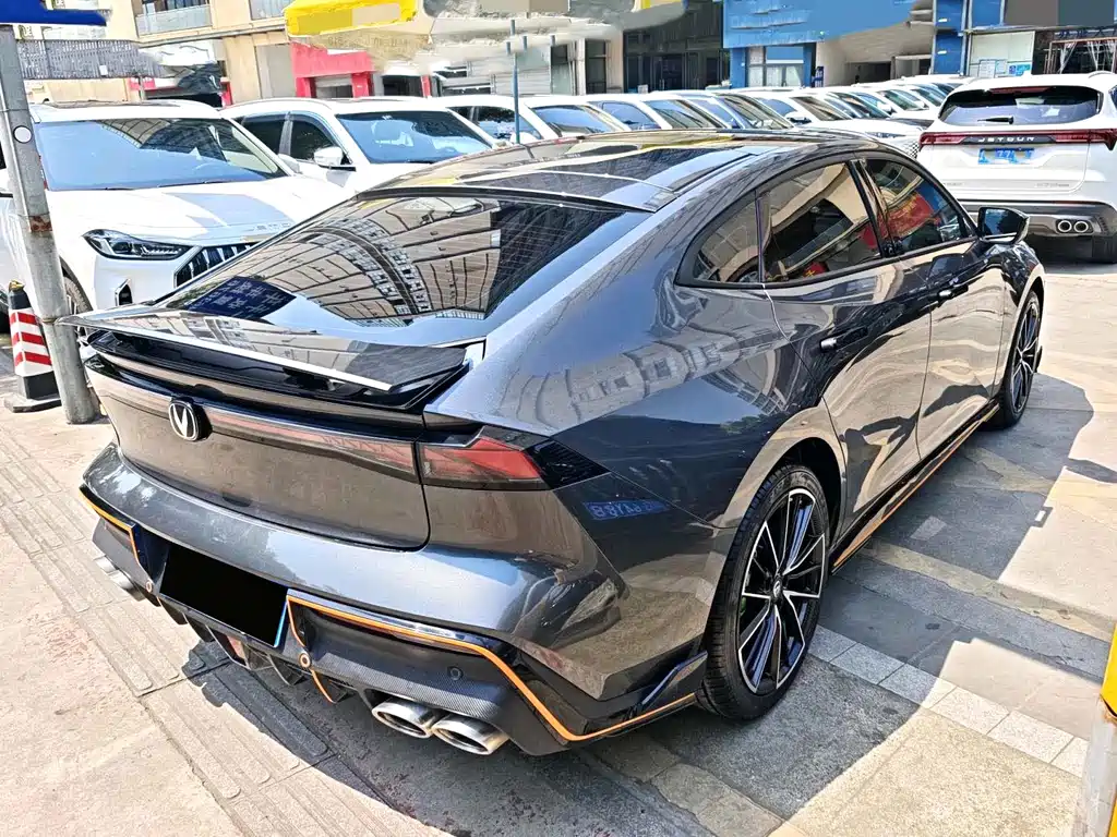 Changan UNI-V 1.5 T Sport