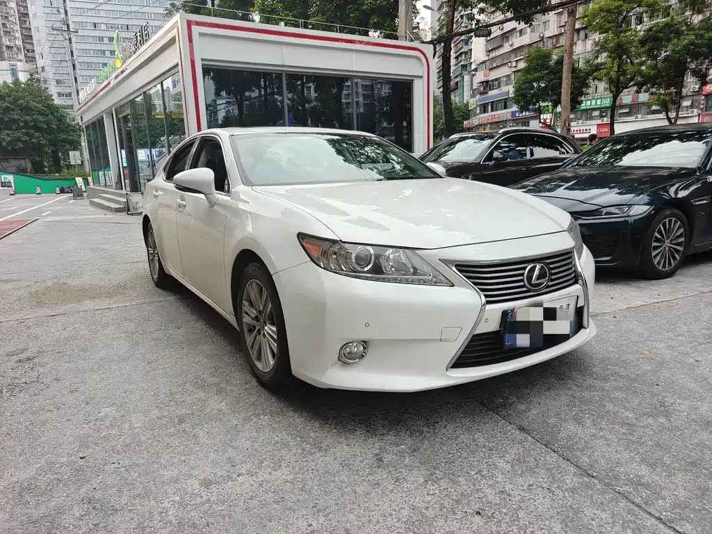 Lexus ES 250 Elite