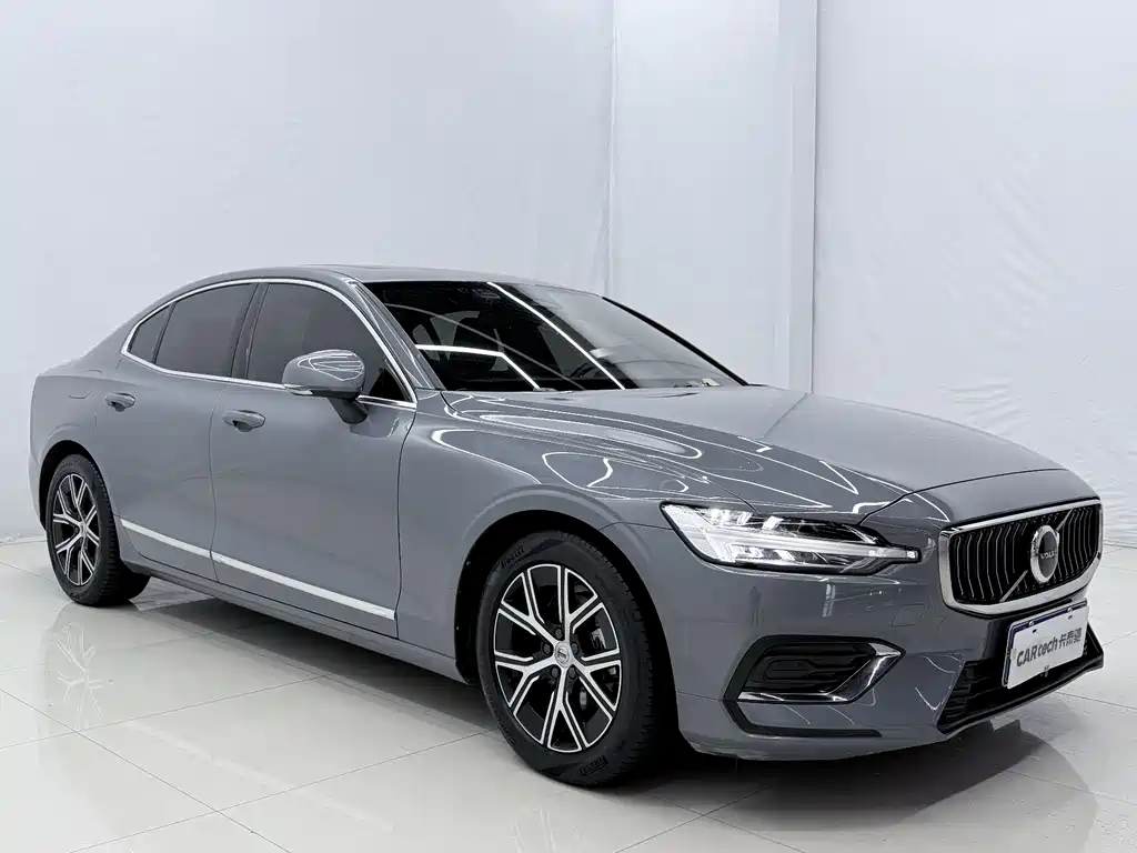 Volvo S60 B4 Smart Ease Luxury