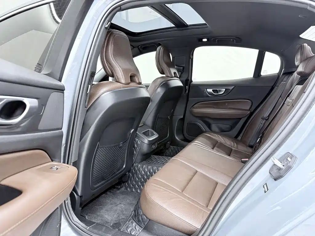 Volvo S60 B4 Smart Ease Luxury