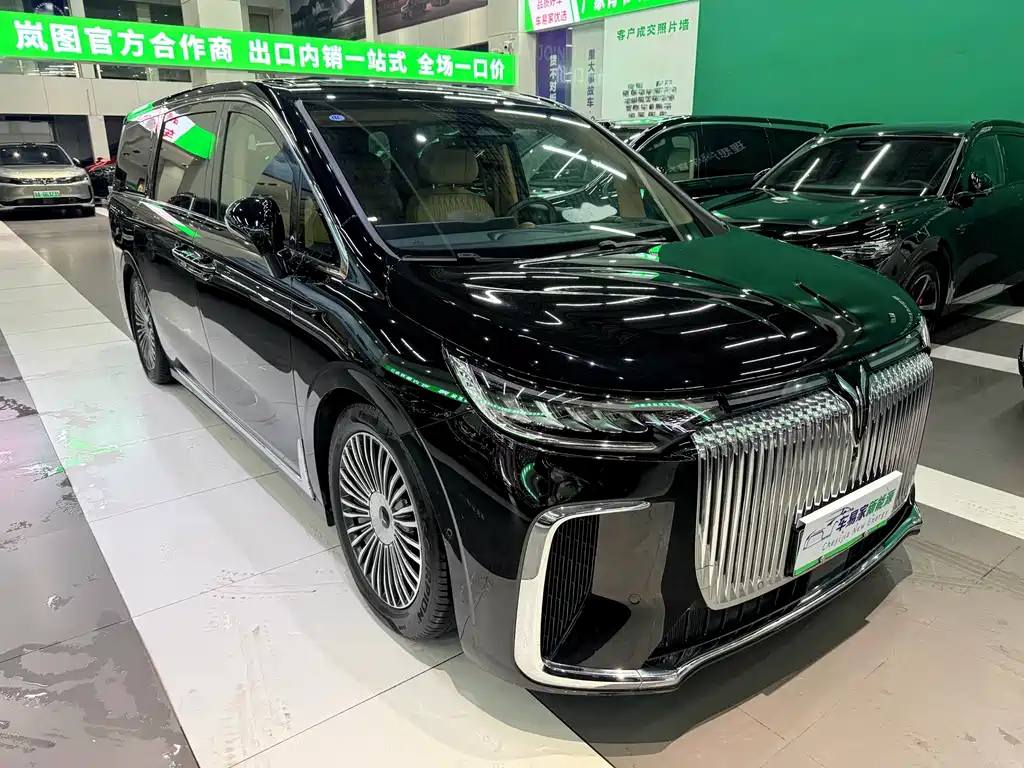 Voyah Dreamer PHEV 4 WD Flagship Kunpeng