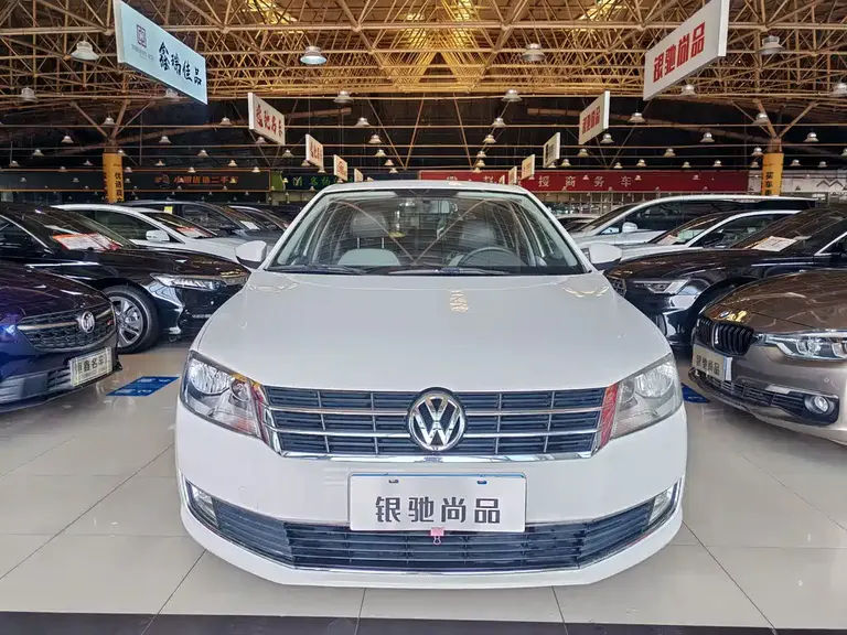 Volkswagen Gran Lavida 1.6 L Auto Comfort