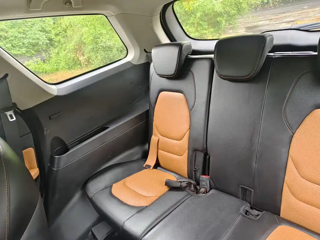 Wuling Hongguang S3 1.5 L Manual Luxury CN-V