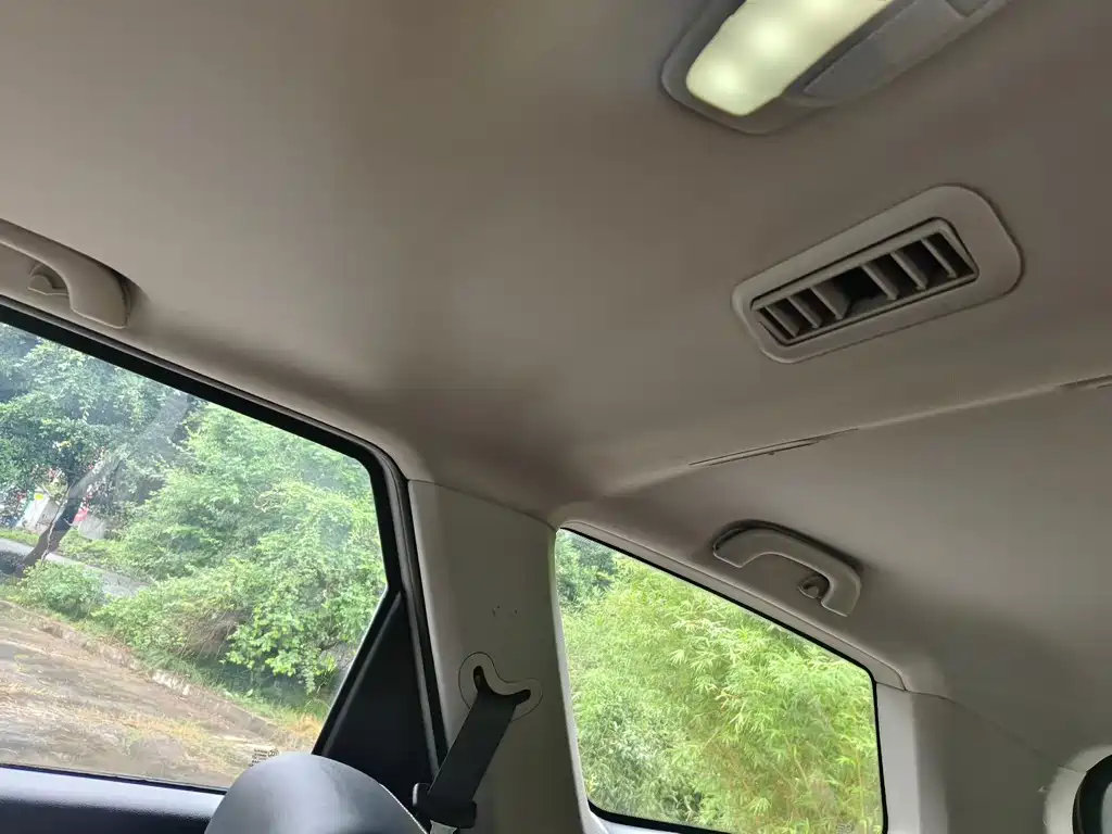 Wuling Hongguang S3 1.5 L Manual Luxury CN-V