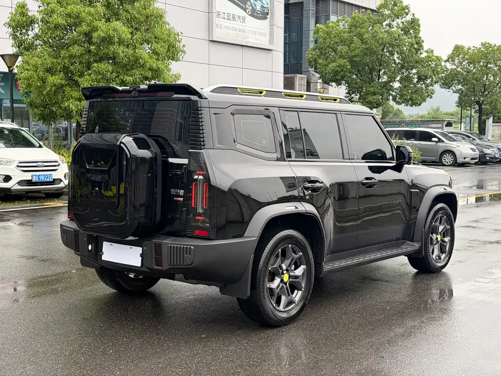 Jetour Traveller 2.0 T 4 WD Cross PRO