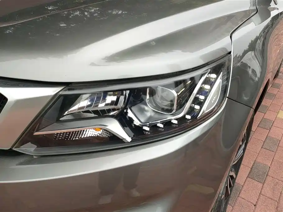Vision X6 远景X6 2018款 1.8 L 手动4 G互联尊贵型