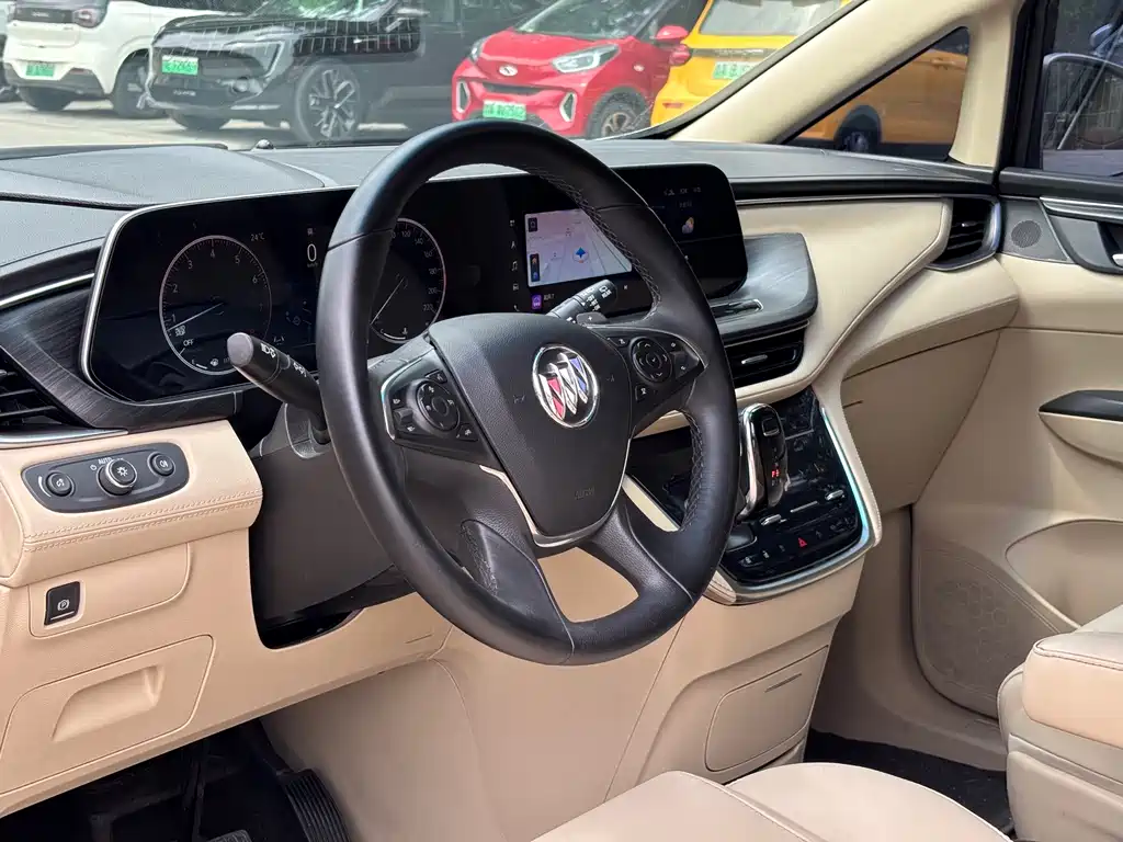 Buick GL8 ES LaCrosse 653 T Premium